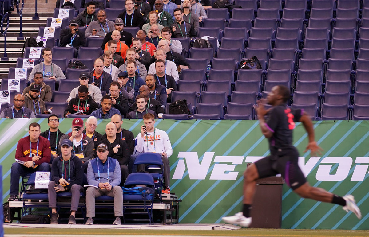 combine-seating-40-focus.jpg